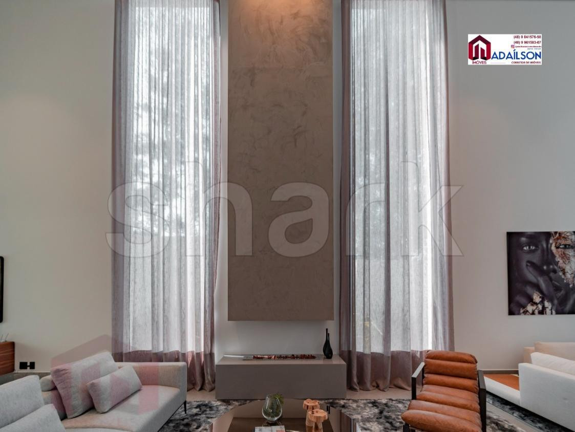 Imagem Imóvel com 6 Quartos à Venda, 900 m²