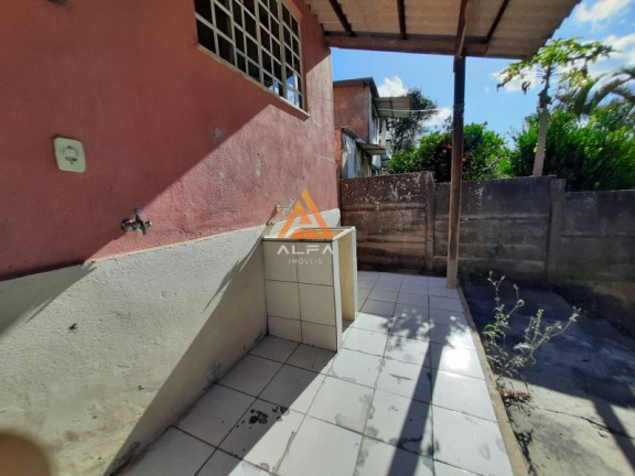 Imagem Casa com 2 Quartos à Venda, 70 m²