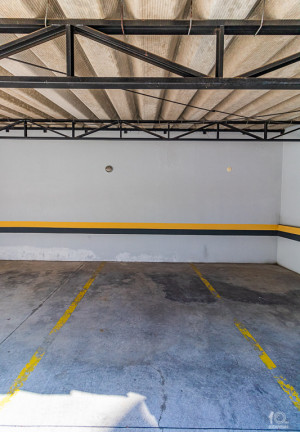 Imagem Sala Comercial à Venda, 30 m² em Menino Deus - Porto Alegre Imagem Sala Comercial à Venda, 30 m² em Menino Deus - Porto Alegre