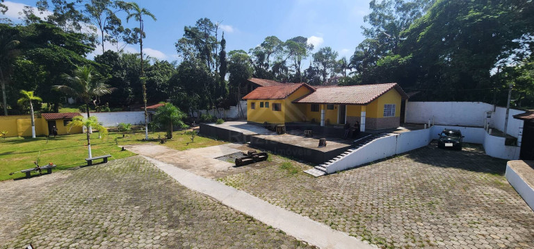 Imagem Chácara com 5 Quartos à Venda, 2.183 m² em Jardim Umuarama - Itanhaém Imagem Chácara com 5 Quartos à Venda, 2.183 m² em Jardim Umuarama - Itanhaém