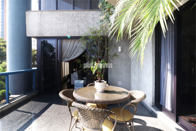 Imagem Apartamento com 4 Quartos à Venda, 530 m² em Cerqueira César - São Paulo Imagem Apartamento com 4 Quartos à Venda, 530 m² em Cerqueira César - São Paulo