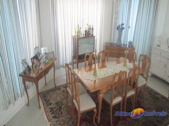 Imagem Casa com 3 Quartos à Venda, 267 m² em Vargem Grande - Teresópolis