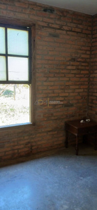 Imagem Casa com 4 Quartos para Alugar,  em Botucatu