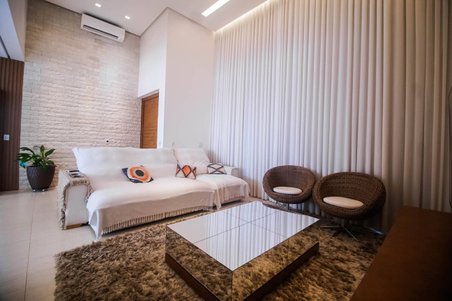 Imagem Casa com 3 Quartos à Venda, 255 m² em Condomínio Del Fiori - Caldas Novas Imagem Casa com 3 Quartos à Venda, 255 m² em Condomínio Del Fiori - Caldas Novas