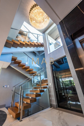 Imagem Casa com 7 Quartos à Venda, 780 m² em Jurerê Internacional - Florianópolis Imagem Casa com 7 Quartos à Venda, 780 m² em Jurerê Internacional - Florianópolis