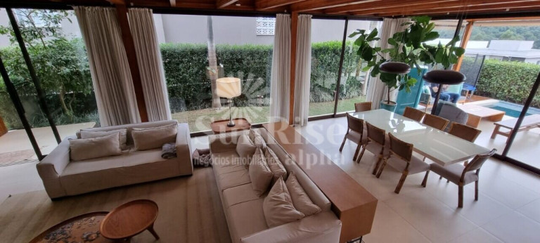 Imagem Casa com 4 Quartos à Venda, 340 m² em Tamboré - Santana De Parnaíba Imagem Casa com 4 Quartos à Venda, 340 m² em Tamboré - Santana De Parnaíba
