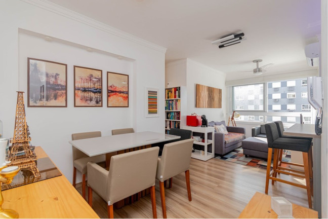 Imagem Apartamento com 2 Quartos à Venda, 57 m² em São Sebastião - Porto Alegre Imagem Apartamento com 2 Quartos à Venda, 57 m² em São Sebastião - Porto Alegre