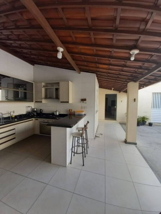 Imagem Casa com 4 Quartos à Venda, 128 m² em Cirurgia - Aracaju Imagem Casa com 4 Quartos à Venda, 128 m² em Cirurgia - Aracaju