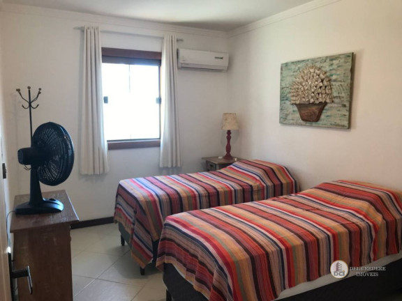 Imagem Casa com 4 Quartos à Venda, 170 m² em Nova Guarapari - Guarapari