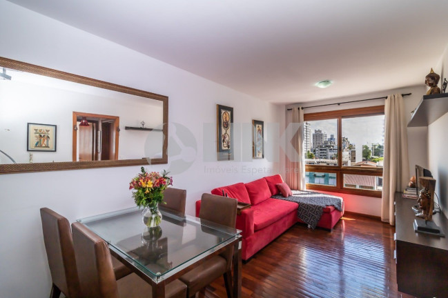 Imagem Imóvel com 2 Quartos à Venda, 146 m² em Santana - Porto Alegre