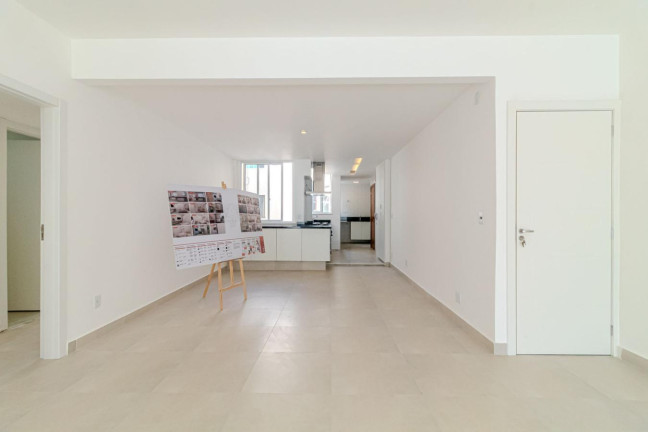 Imagem Apartamento com 3 Quartos à Venda, 135 m² em Copacabana - Rio De Janeiro