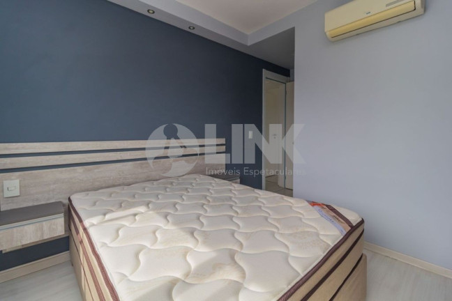Imagem Apartamento com 2 Quartos à Venda, 79 m² em Jardim Carvalho - Porto Alegre