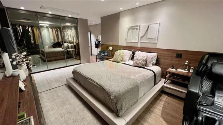 Imagem Apartamento com 3 Quartos à Venda, 184 m² em Centro - Balneário Camboriú
