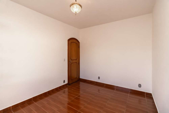 Imagem Casa com 4 Quartos à Venda, 209 m² em Interlagos - São Paulo