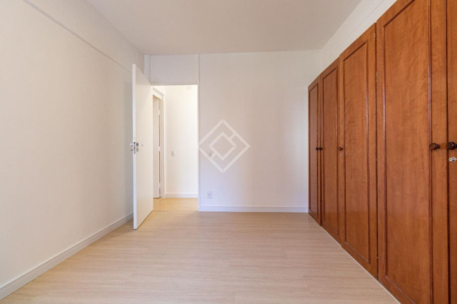 Imagem Apartamento com 3 Quartos à Venda, 121 m² em Itaim Bibi - São Paulo