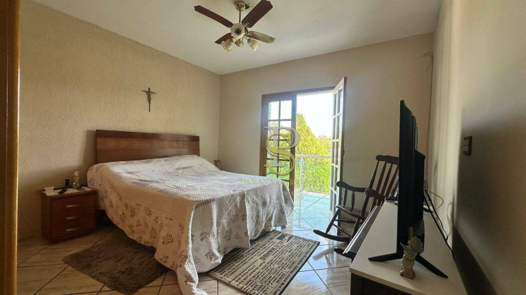 Imagem Casa com 3 Quartos à Venda, 180 m² em Mato Dentro - Mairiporã Imagem Casa com 3 Quartos à Venda, 180 m² em Mato Dentro - Mairiporã