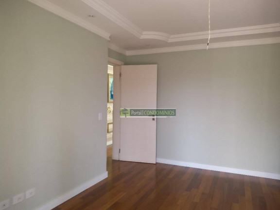 Imagem Casa com 4 Quartos à Venda, 480 m² em Santo Inácio - Curitiba Imagem Casa com 4 Quartos à Venda, 480 m² em Santo Inácio - Curitiba
