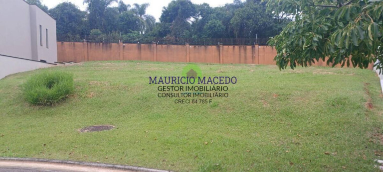 Terreno à Venda, 803 m² em Alphaville - Santana De Parnaíba