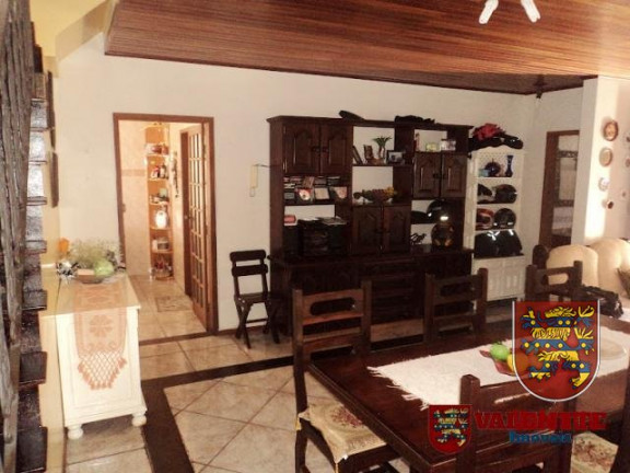Imagem Casa com 7 Quartos à Venda, 360 m² em Capoeiras - Florianópolis
