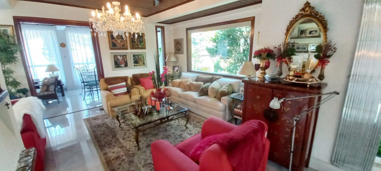 Imagem Casa com 4 Quartos à Venda, 550 m² em Golfe - Teresópolis Imagem Casa com 4 Quartos à Venda, 550 m² em Golfe - Teresópolis