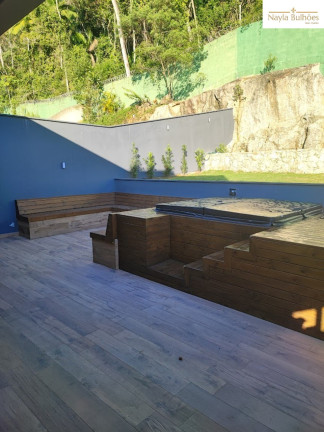 Imagem Casa com 3 Quartos à Venda, 290 m² em Forquilhas - São José