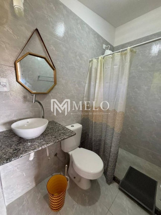 Imagem Casa de Condomínio com 4 Quartos à Venda, 110 m²