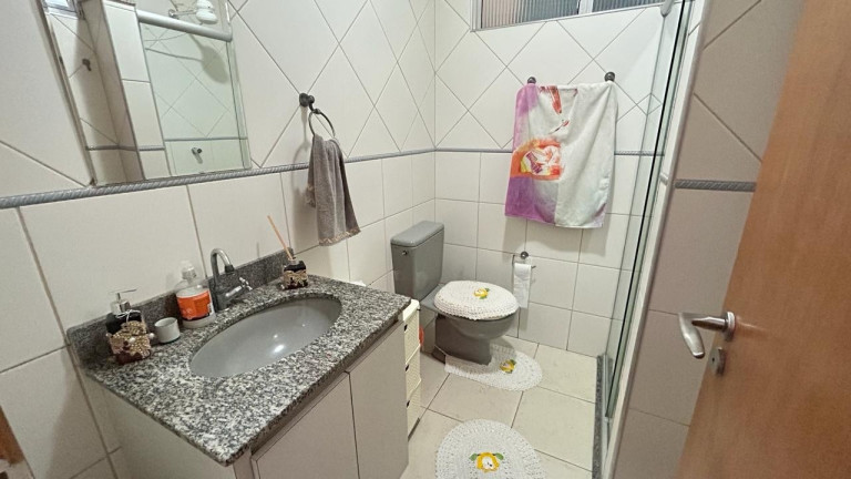 Imagem Casa com 3 Quartos à Venda, 370 m² em Marapé - Santos