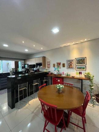 Imagem Casa com 3 Quartos à Venda, 138 m² em Coronel Antonino - Campo Grande