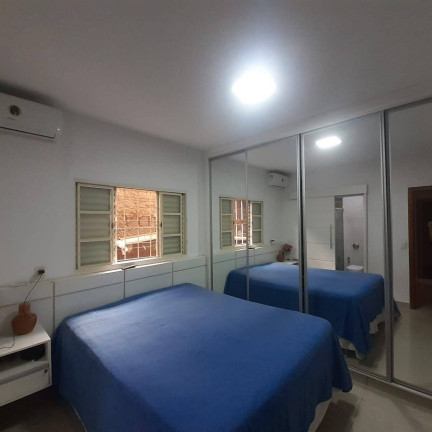 Imagem Casa com 3 Quartos à Venda, 300 m² em Setor Garavelo - Aparecida De Goiânia