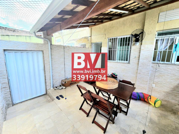 Imagem Casa com 2 Quartos à Venda, 90 m² em Irajá - Rio De Janeiro Imagem Casa com 2 Quartos à Venda, 90 m² em Irajá - Rio De Janeiro