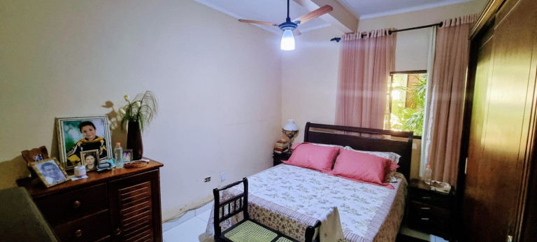Imagem Casa com 3 Quartos à Venda, 126 m² em Parque Das Rosas - Roseira