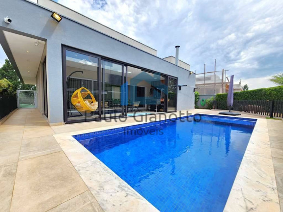 Casa de Condomínio com 3 Quartos à Venda, 303 m² em Granja Viana - Carapicuíba