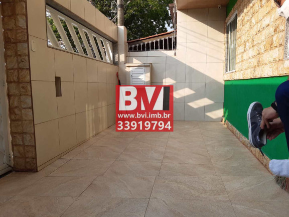 Imagem Casa com 3 Quartos à Venda, 205 m² em Vila Kosmos - Rio De Janeiro Imagem Casa com 3 Quartos à Venda, 205 m² em Vila Kosmos - Rio De Janeiro