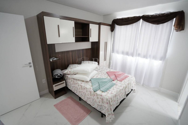 Imagem Apartamento com 2 Quartos à Venda, 135 m² em Meia Praia - Itapema Imagem Apartamento com 2 Quartos à Venda, 135 m² em Meia Praia - Itapema
