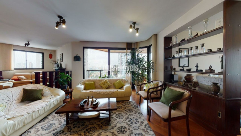 Apartamento com 3 Quartos à Venda, 184 m² em Aclimação - São Paulo