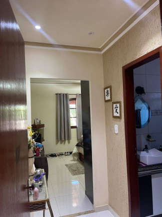 Imagem Casa com 3 Quartos à Venda, 136 m² em Vila Capri - Araruama