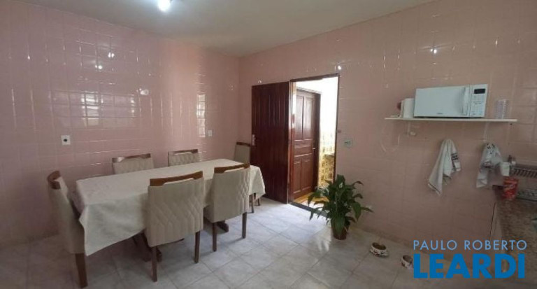 Imagem Casa com 2 Quartos à Venda, 160 m² em Vila Eldízia - Santo André Imagem Casa com 2 Quartos à Venda, 160 m² em Vila Eldízia - Santo André