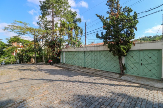 Imagem Casa com 3 Quartos à Venda, 402 m² em Real Parque - São Paulo