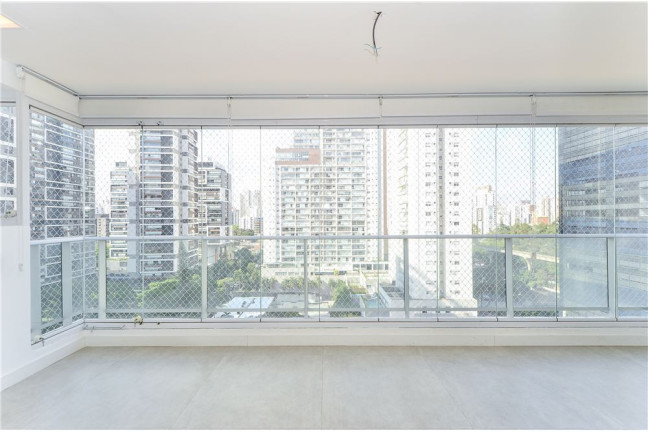 Imagem Imóvel com 2 Quartos à Venda,  em Cidade Monções - São Paulo