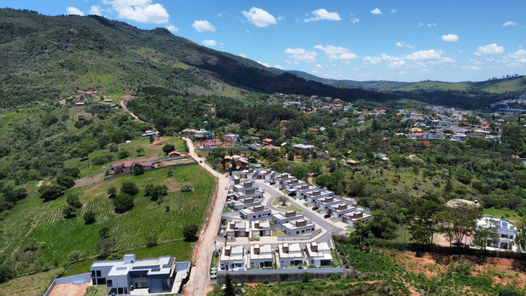 Imagem Casa com 3 Quartos à Venda, 438 m² em Marmeleiro - Atibaia Imagem Casa com 3 Quartos à Venda, 438 m² em Marmeleiro - Atibaia