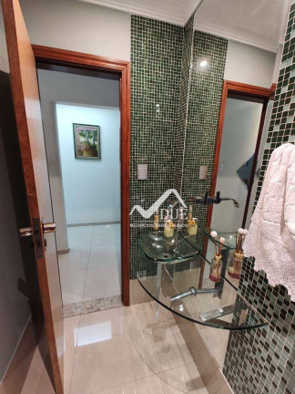 Imagem Apartamento com 3 Quartos à Venda, 150 m² em Embaré - Santos