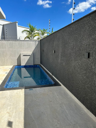 Imagem Casa com 3 Quartos à Venda, 205 m² em Plano Diretor Sul - Palmas
