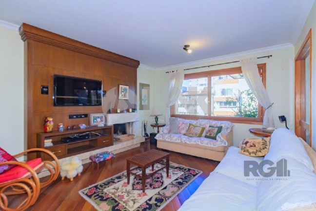 Imagem Apartamento com 3 Quartos à Venda, 190 m² em Auxiliadora - Porto Alegre Imagem Apartamento com 3 Quartos à Venda, 190 m² em Auxiliadora - Porto Alegre