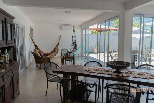 Imagem Casa com 5 Quartos à Venda, 240 m² em Morada Da Praia - Bertioga Imagem Casa com 5 Quartos à Venda, 240 m² em Morada Da Praia - Bertioga