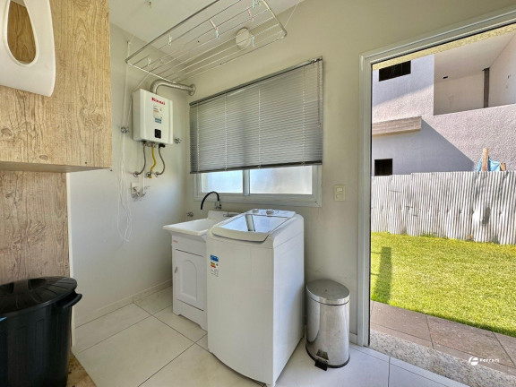Imagem Casa de Condomínio com 3 Quartos à Venda, 260 m² em Dubai - Capão Da Canoa Imagem Casa de Condomínio com 3 Quartos à Venda, 260 m² em Dubai - Capão Da Canoa