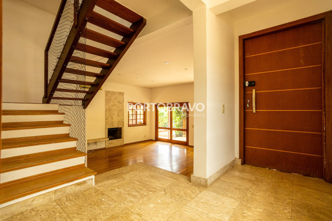 Imagem Casa com 4 Quartos à Venda, 350 m² em Granja Viana - Carapicuíba Imagem Casa com 4 Quartos à Venda, 350 m² em Granja Viana - Carapicuíba