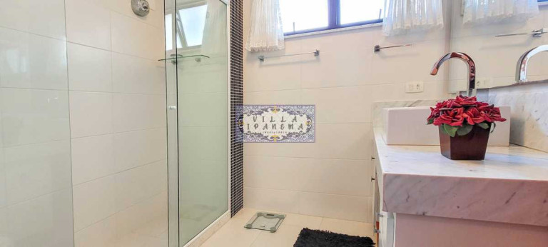 Imagem Apartamento com 3 Quartos à Venda, 215 m² em Santa Rosa - Niterói Imagem Apartamento com 3 Quartos à Venda, 215 m² em Santa Rosa - Niterói