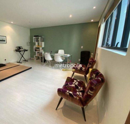 Sala Comercial à Venda ou Locação, 34 m² em Moema - São Paulo
