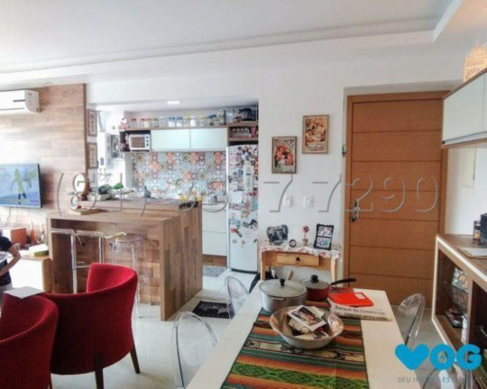 Imagem Imóvel com 2 Quartos à Venda, 68 m² em Menino Deus - Porto Alegre Imagem Imóvel com 2 Quartos à Venda, 68 m² em Menino Deus - Porto Alegre