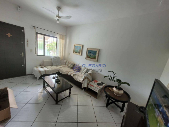 Imagem Casa com 5 Quartos à Venda, 170 m² em Centro - Penha